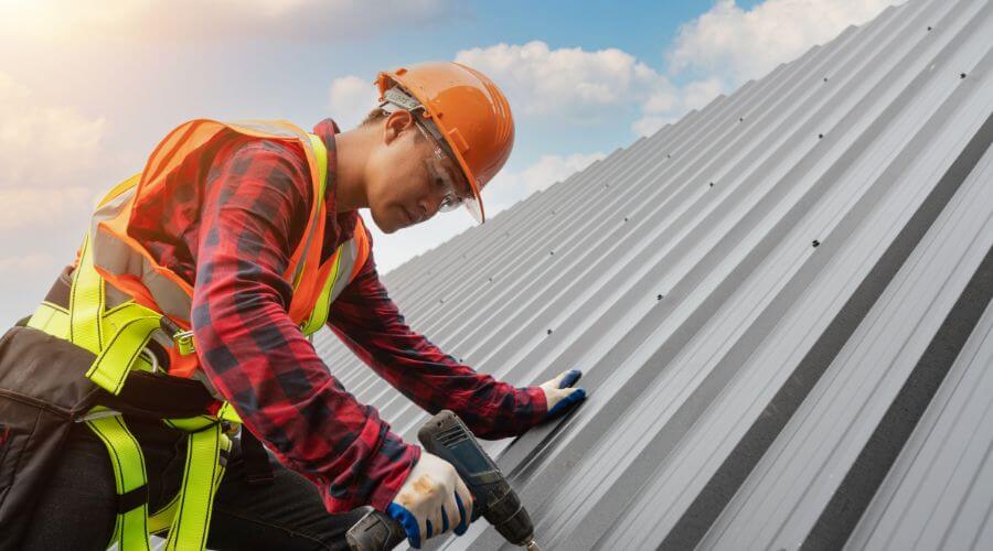 Professional Emergency Roof Repairs services in Hundred, WV